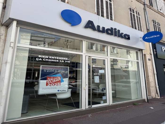 location-boutique-Marseille-13008-2 pièces