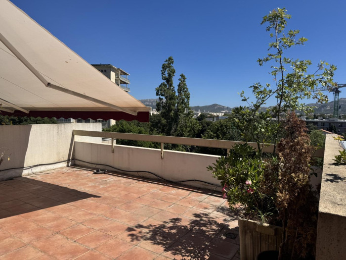 vente-appartement-Marseille-13008-4 pièces