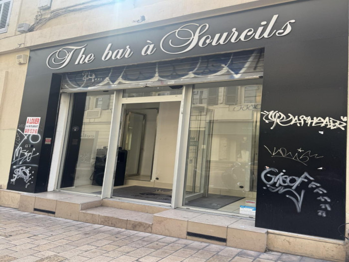 location-boutique-Marseille-13001-1 pièce