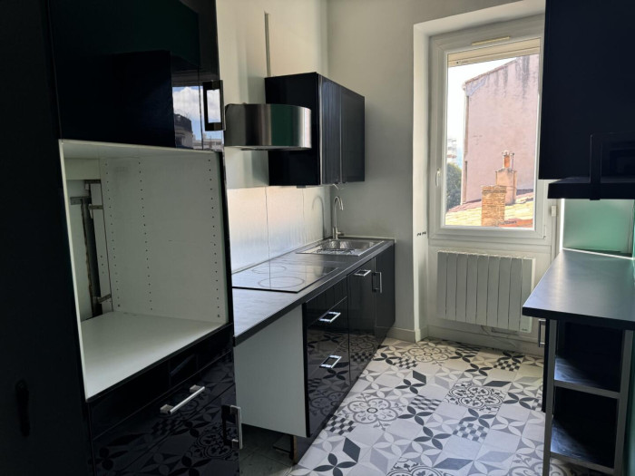 location-appartement-Marseille-13005-3 pi&egrave;ces
