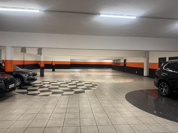 location-local-Marseille-13008-1 pi&egrave;ce