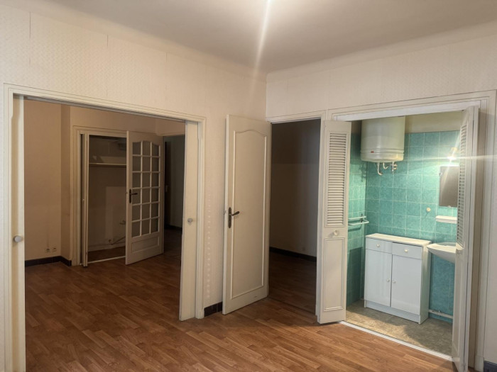 vente-appartement-Marseille-13004-2 pi&egrave;ces