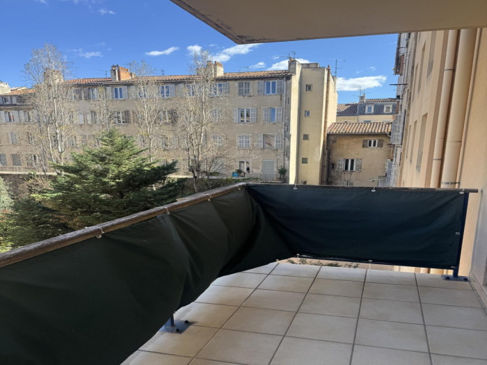 vente-appartement-Marseille-13001-2 pi&egrave;ces