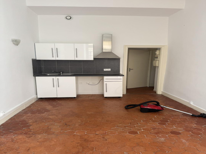 location-appartement-Aix-En-Provence-13100-1 pi&egrave;ce