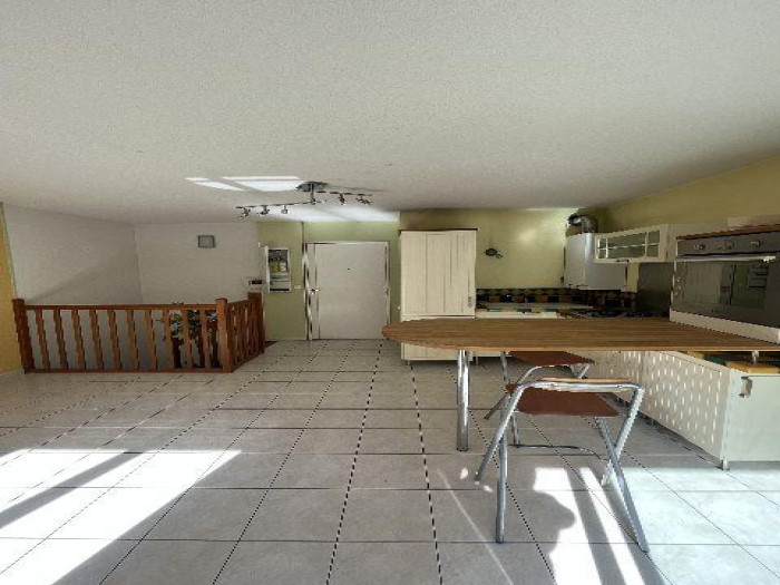 location-appartement-Marseille-13005-3 pi&egrave;ces