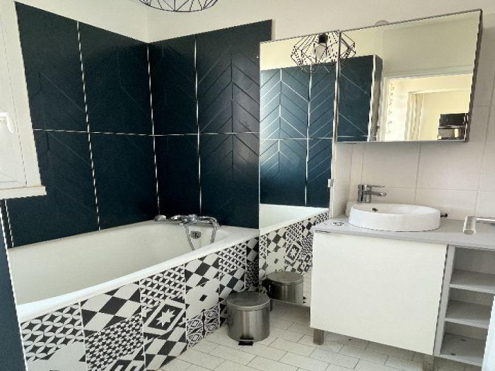 location-appartement-Marseille-13006-2 pi&egrave;ces