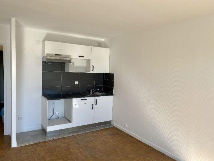 location-appartement-Marseille-13005-1 pi&egrave;ce
