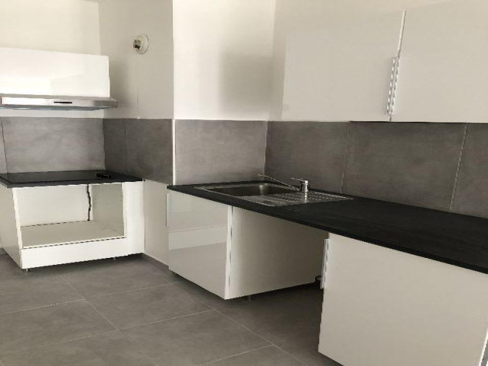 location-appartement-Marseille-13001-3 pi&egrave;ces