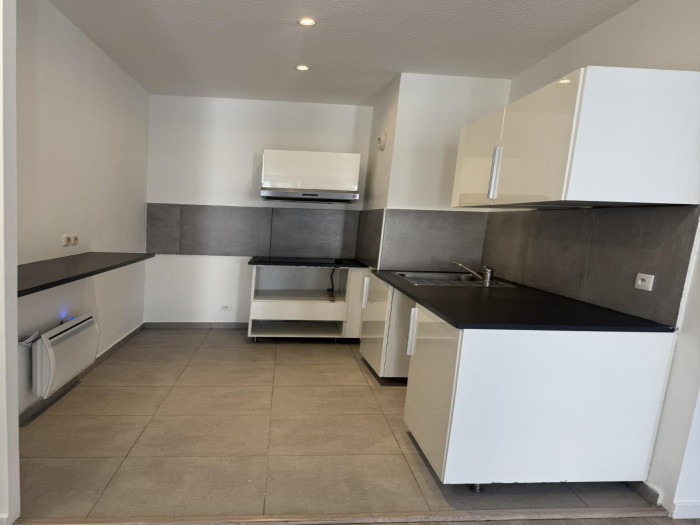 location-appartement-Marseille-13001-3 pi&egrave;ces