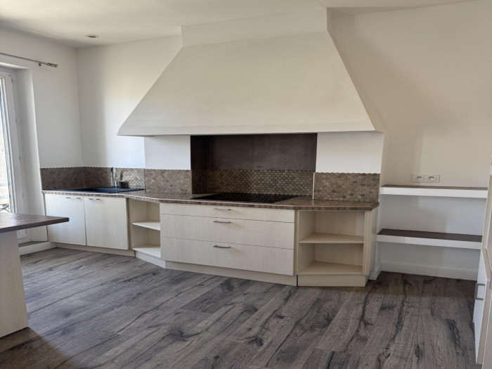 location-appartement-Marseille-13006-2 pi&egrave;ces