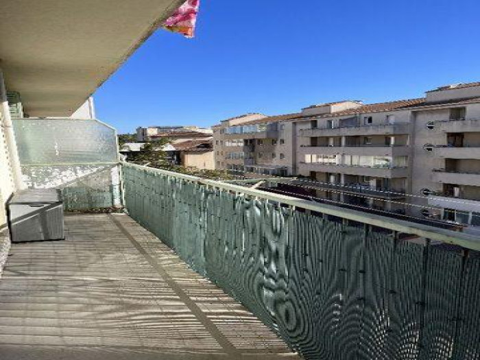 location-appartement-Marseille-13005-3 pi&egrave;ces