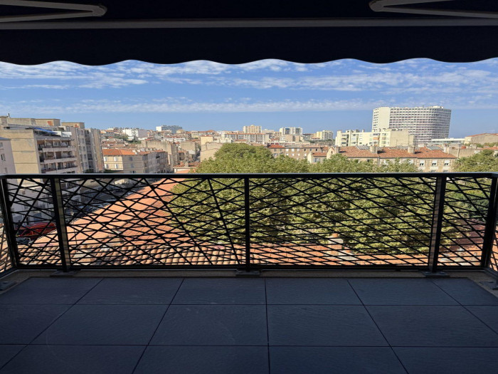 vente-appartement-Marseille-13007-2 pi&egrave;ces