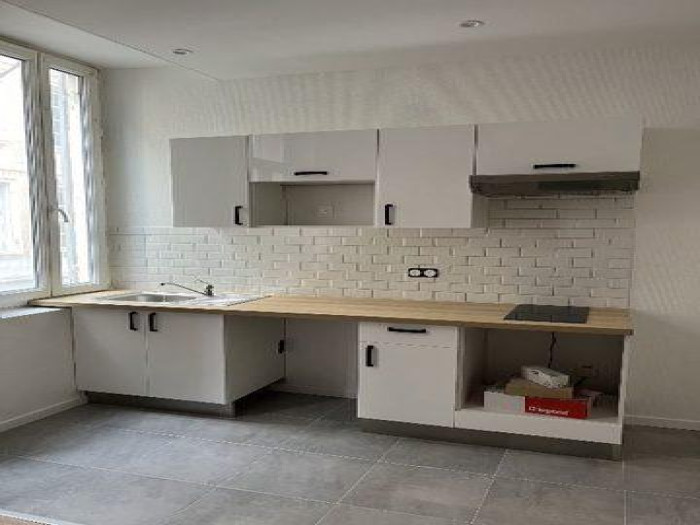 location-appartement-Marseille-13001-2 pi&egrave;ces