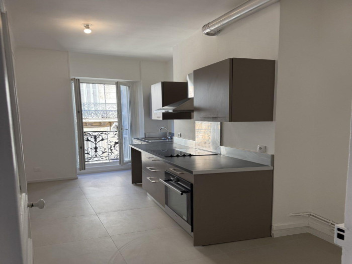 location-appartement-Marseille-13001-4 pi&egrave;ces