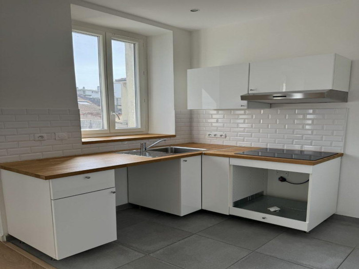 location-appartement-Marseille-13004-2 pi&egrave;ces