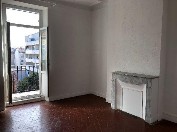 location-appartement-Marseille-13005-3 pi&egrave;ces