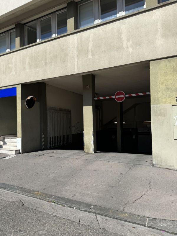 location-parking-box-Marseille-13005-