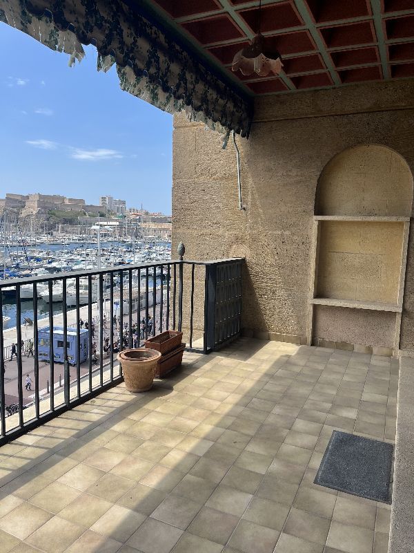 vente-appartement-Marseille-13002-4 pièces